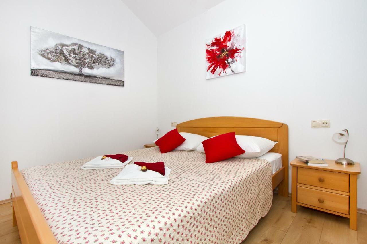 Villa Omis Michy - Family House For Big And Small Groups Eksteriør bilde