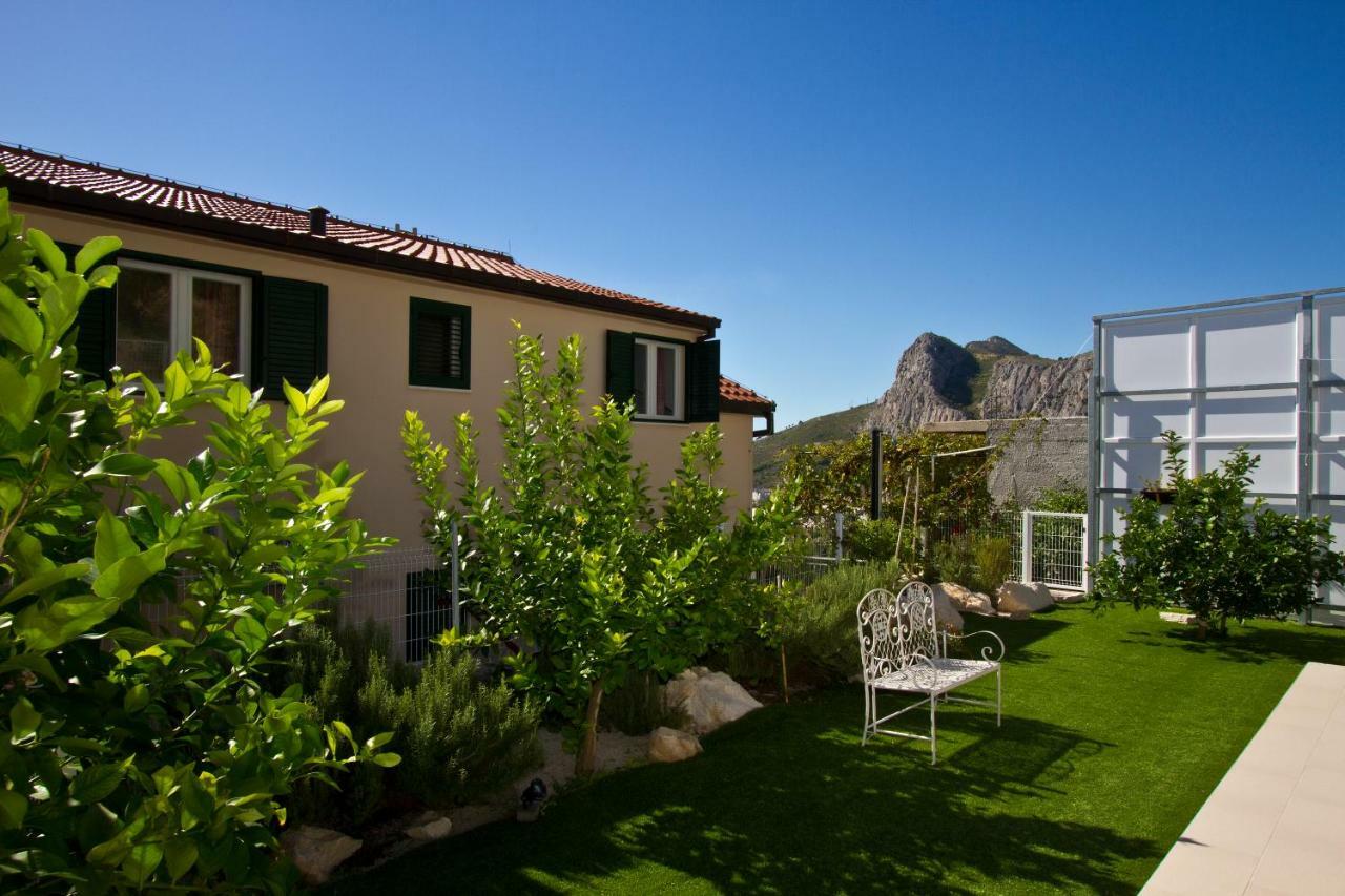 Villa Omis Michy - Family House For Big And Small Groups Eksteriør bilde