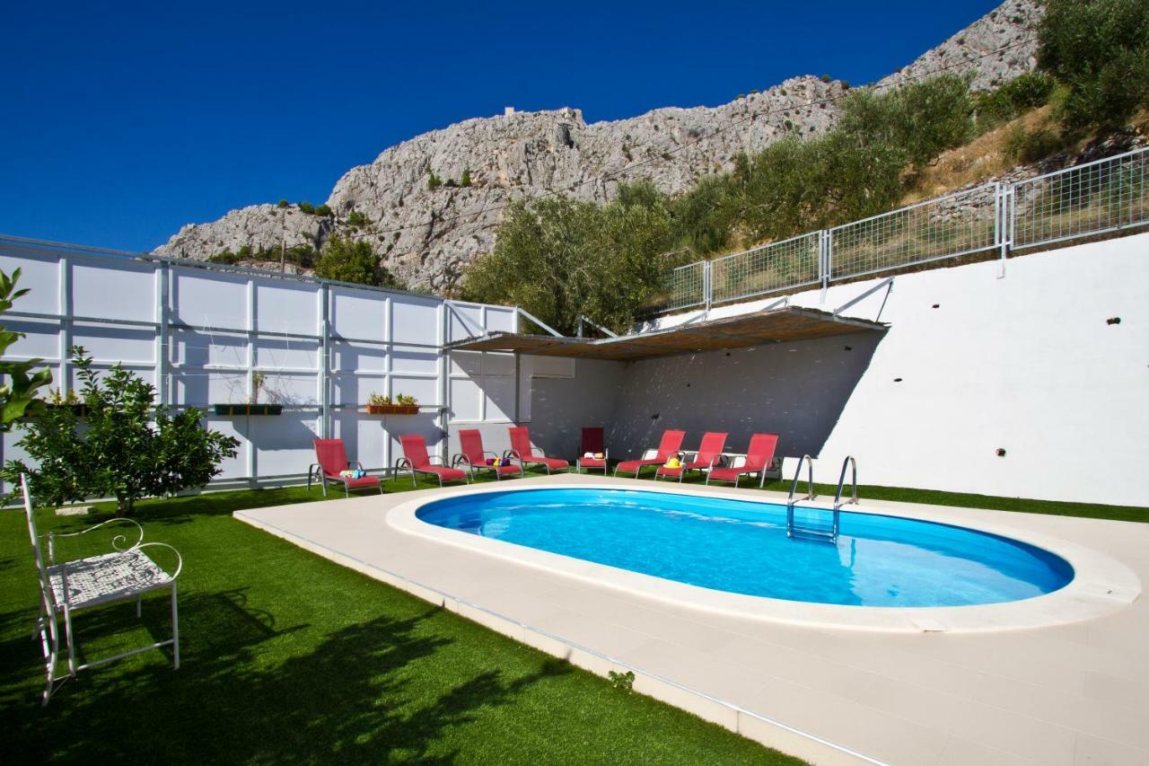Villa Omis Michy - Family House For Big And Small Groups Eksteriør bilde